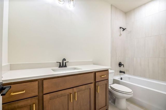 8415 Beryl Overlook, Gainesville, GA 30506