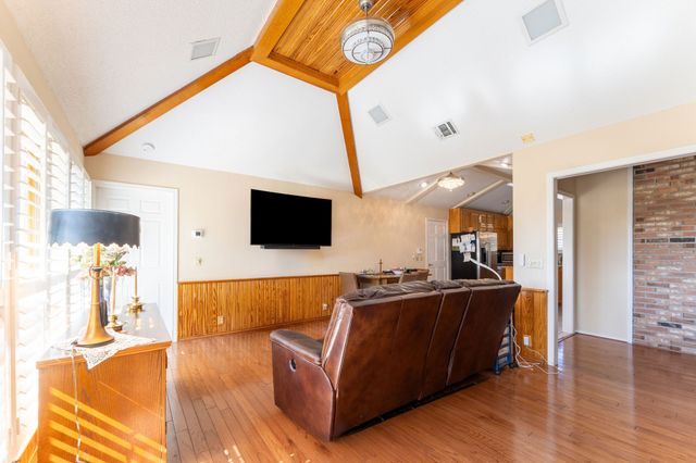 1208 Fairfax Drive, Mansfield, TX 76063