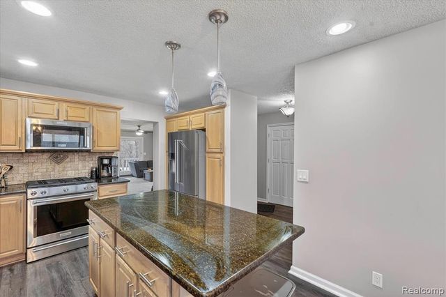 3200 Bayliss Drive, Oxford, MI 48371