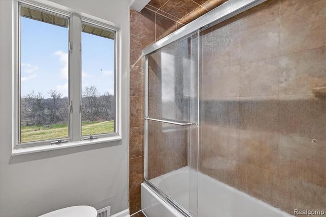 3200 Bayliss Drive, Oxford, MI 48371