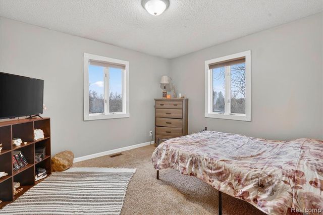 3200 Bayliss Drive, Oxford, MI 48371