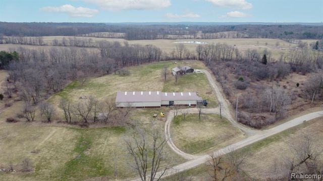 3200 Bayliss Drive, Oxford, MI 48371