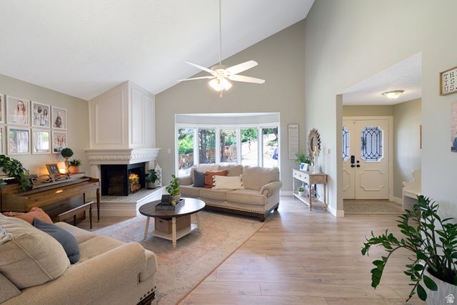1217 S 200 E, Farmington, UT 84025