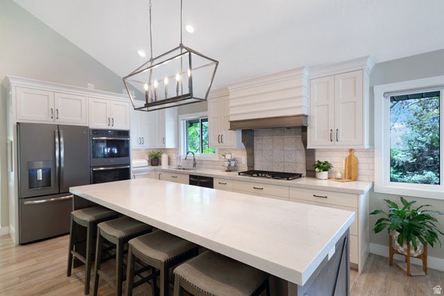 1217 S 200 E, Farmington, UT 84025