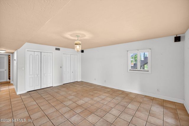 1099 LAKE ASBURY Drive, Green Cove Springs, FL 32043