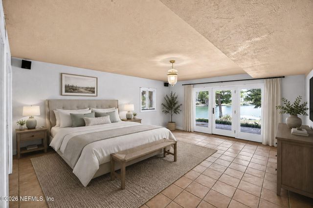 1099 LAKE ASBURY Drive, Green Cove Springs, FL 32043