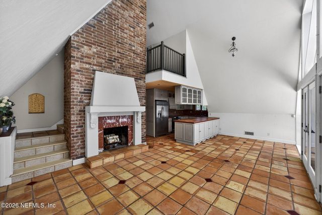 1099 LAKE ASBURY Drive, Green Cove Springs, FL 32043