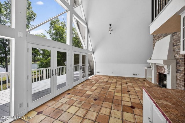 1099 LAKE ASBURY Drive, Green Cove Springs, FL 32043