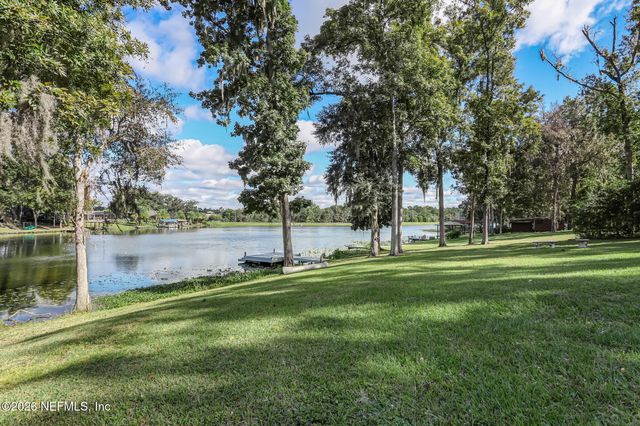 1099 LAKE ASBURY Drive, Green Cove Springs, FL 32043