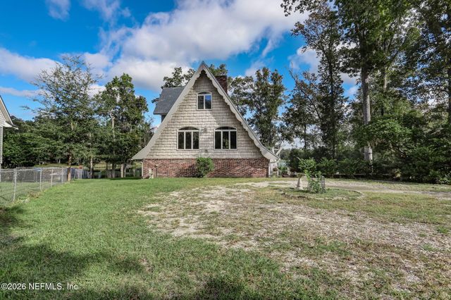 1099 LAKE ASBURY Drive, Green Cove Springs, FL 32043