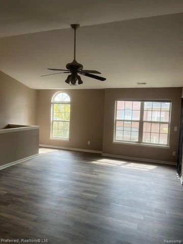 11758 Farmington Road, Livonia, MI 48150