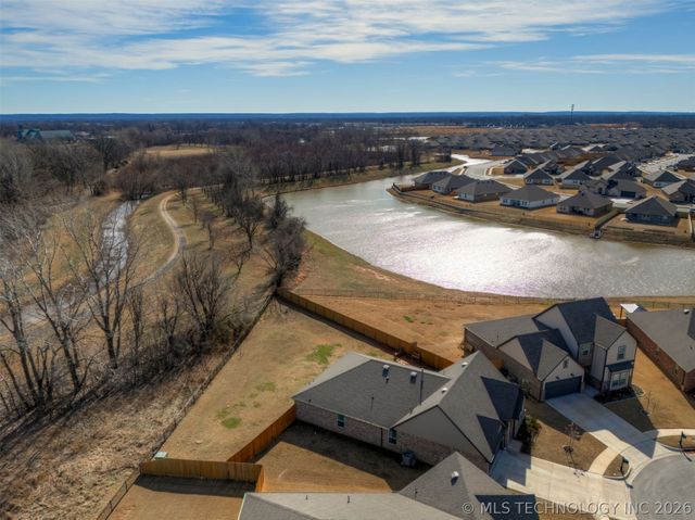 7245 E 154th Street S, Bixby, OK 74008