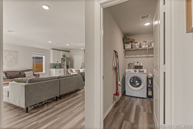 7245 E 154th Street S, Bixby, OK 74008