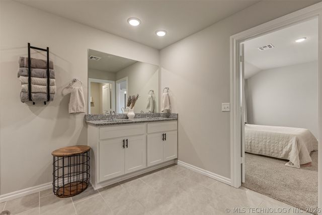 7245 E 154th Street S, Bixby, OK 74008