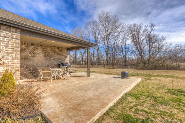 7245 E 154th Street S, Bixby, OK 74008