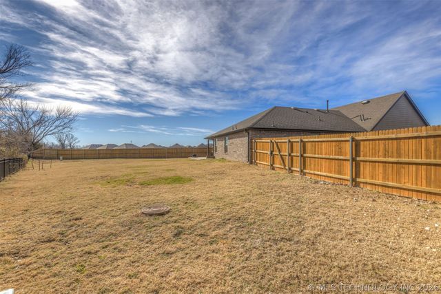 7245 E 154th Street S, Bixby, OK 74008