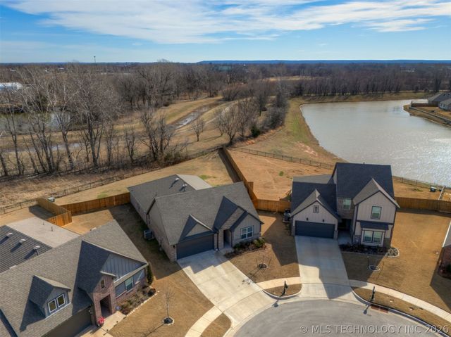 7245 E 154th Street S, Bixby, OK 74008