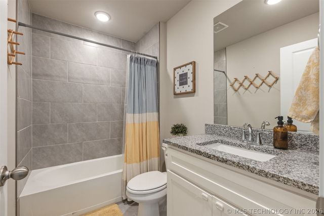 7245 E 154th Street S, Bixby, OK 74008