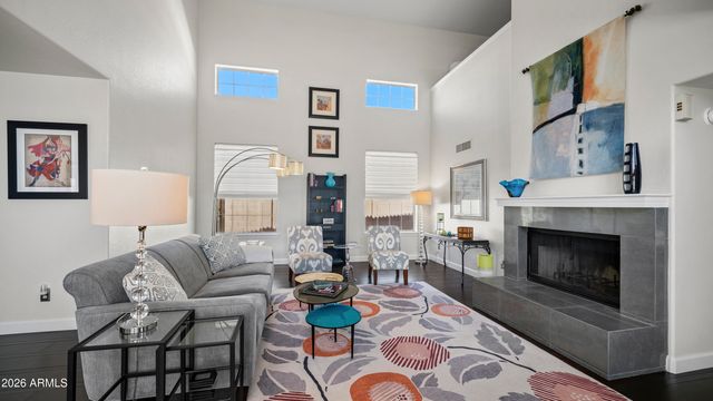 8621 S MAPLE Avenue, Tempe, AZ 85284