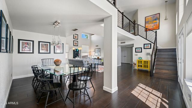 8621 S MAPLE Avenue, Tempe, AZ 85284