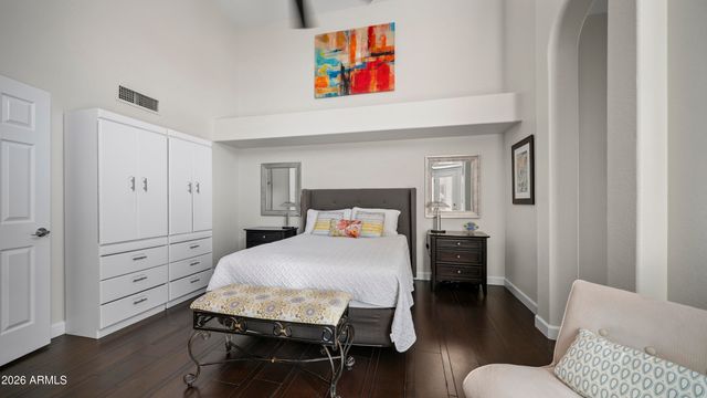 8621 S MAPLE Avenue, Tempe, AZ 85284