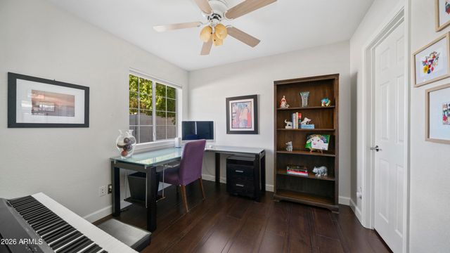 8621 S MAPLE Avenue, Tempe, AZ 85284