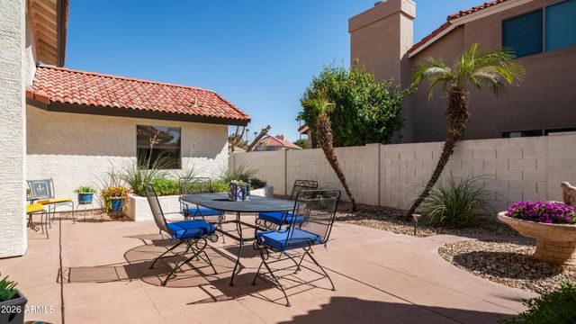8621 S MAPLE Avenue, Tempe, AZ 85284