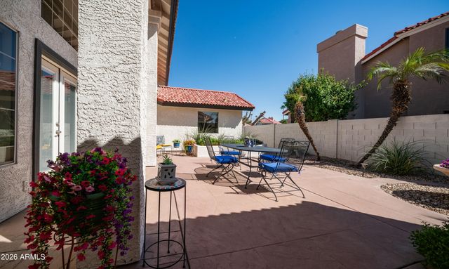 8621 S MAPLE Avenue, Tempe, AZ 85284