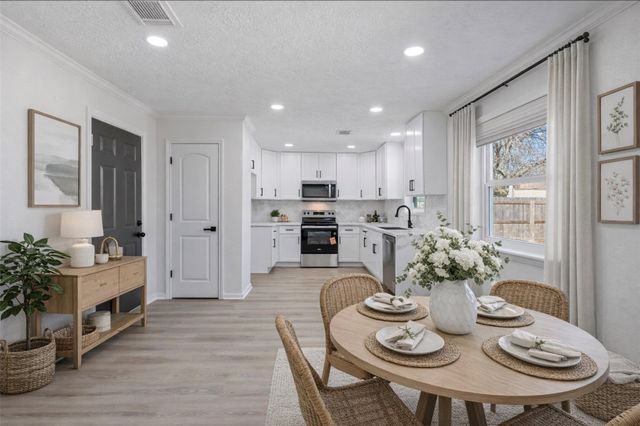 9803 Wren Street, La Porte, TX 77571