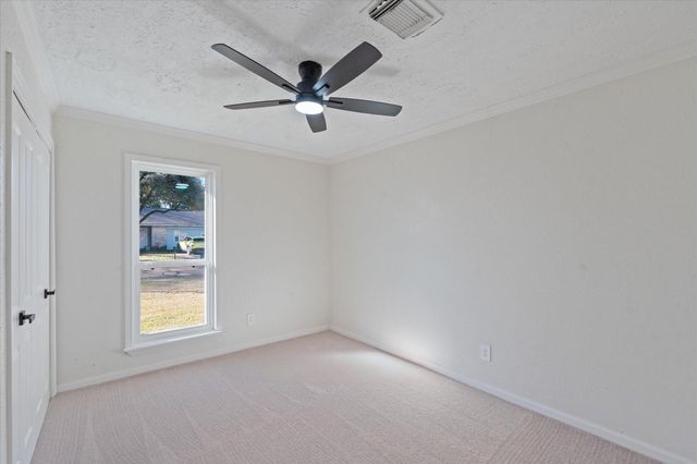 9803 Wren Street, La Porte, TX 77571