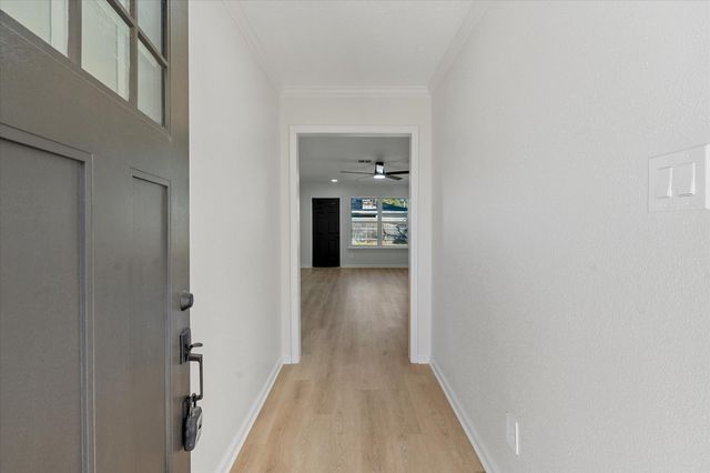 9803 Wren Street, La Porte, TX 77571