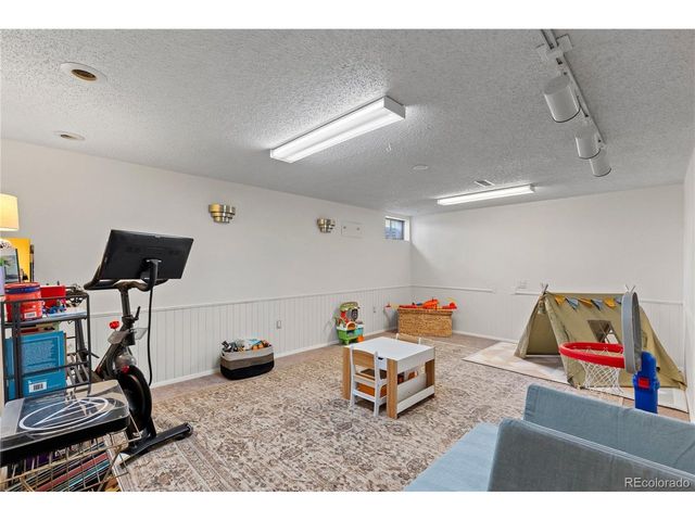 1257 S Dover Way, Lakewood, CO 80232