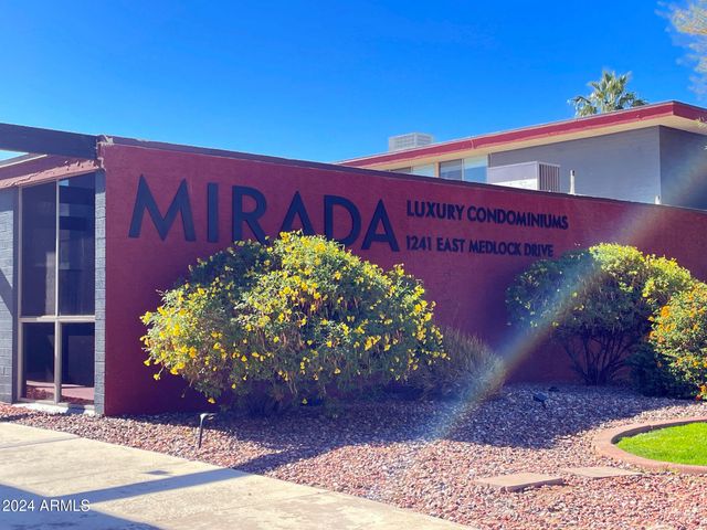 1241 E MEDLOCK Drive 210, Phoenix, AZ 85014