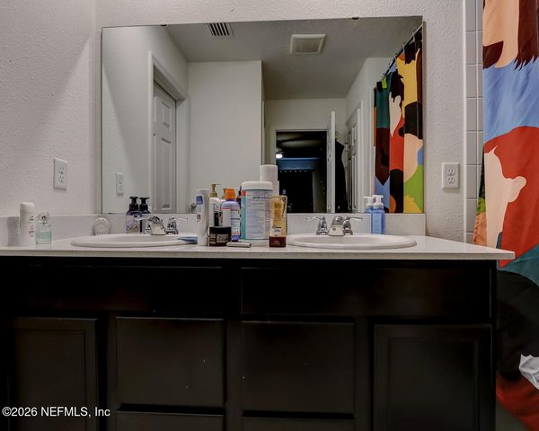 6387 BARRINGTON COVE Lane, Jacksonville, FL 32218