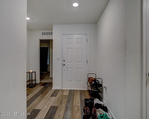 6387 BARRINGTON COVE Lane, Jacksonville, FL 32218