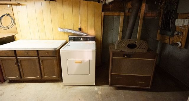 84 Hemlock Dr, Fitchburg, MA 01420