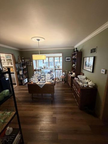 1616 Ahrens STREET, Manitowoc, WI 54220