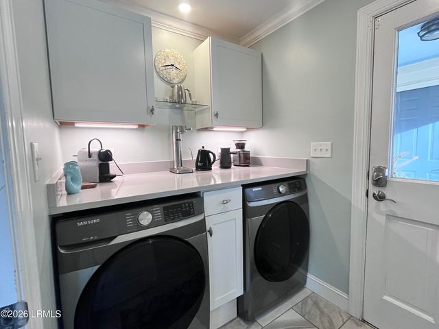 89 James F Byrnes Street, Beaufort, SC 29907