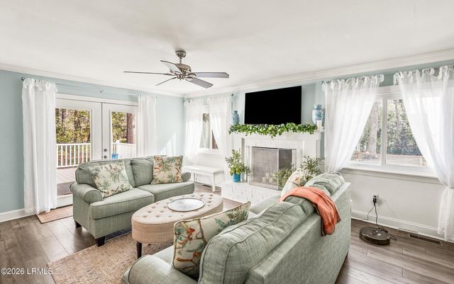 89 James F Byrnes Street, Beaufort, SC 29907