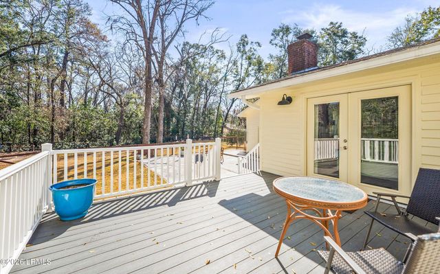 89 James F Byrnes Street, Beaufort, SC 29907