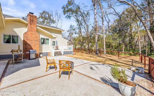 89 James F Byrnes Street, Beaufort, SC 29907