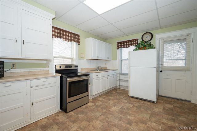 734 Willow Avenue, Niagara Falls, NY 14305