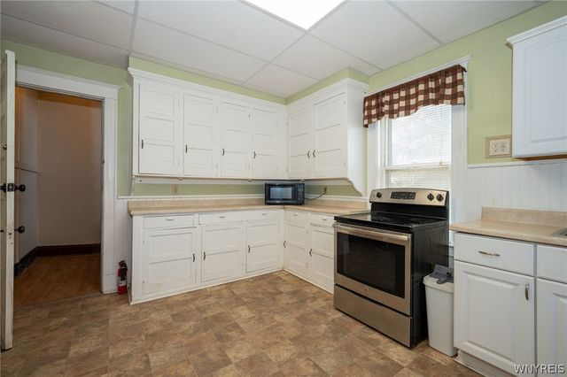 734 Willow Avenue, Niagara Falls, NY 14305