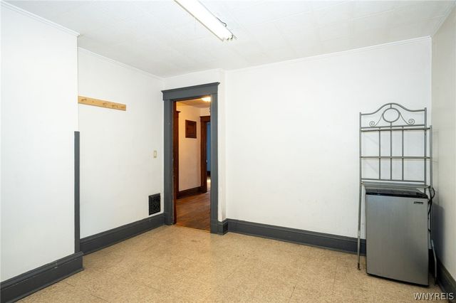 734 Willow Avenue, Niagara Falls, NY 14305