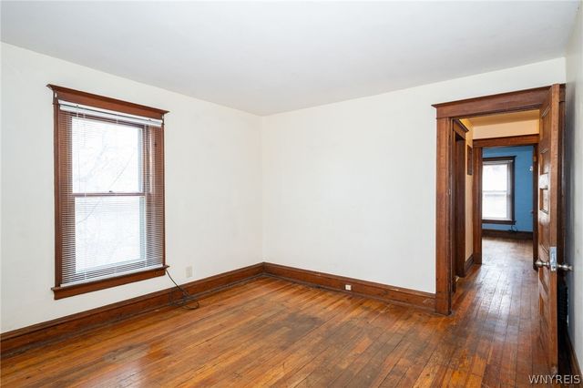 734 Willow Avenue, Niagara Falls, NY 14305