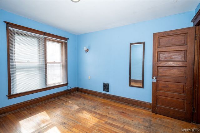 734 Willow Avenue, Niagara Falls, NY 14305