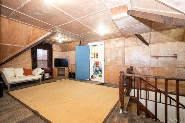 734 Willow Avenue, Niagara Falls, NY 14305