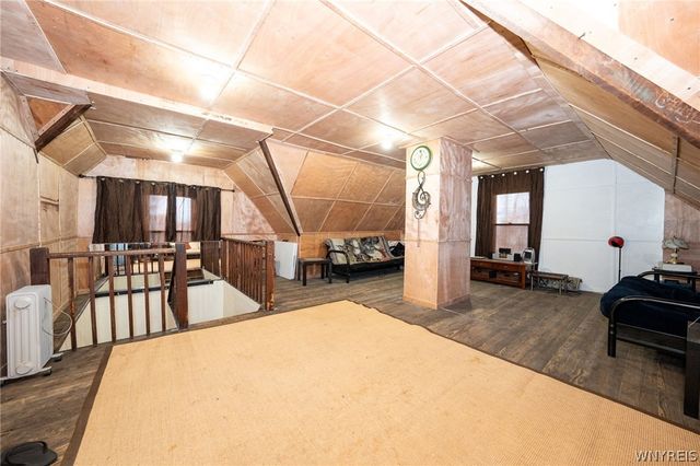 734 Willow Avenue, Niagara Falls, NY 14305