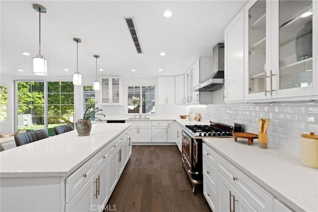 5114 Cedros Avenue, Sherman Oaks, CA 91403