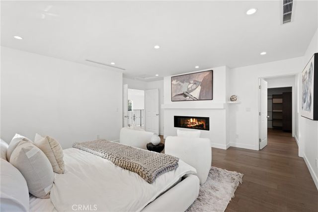 5114 Cedros Avenue, Sherman Oaks, CA 91403